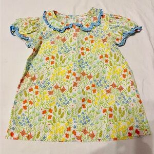 Stitchy Fish Floral Kids Shirt with Blue Trim LIKE NEW Size 8